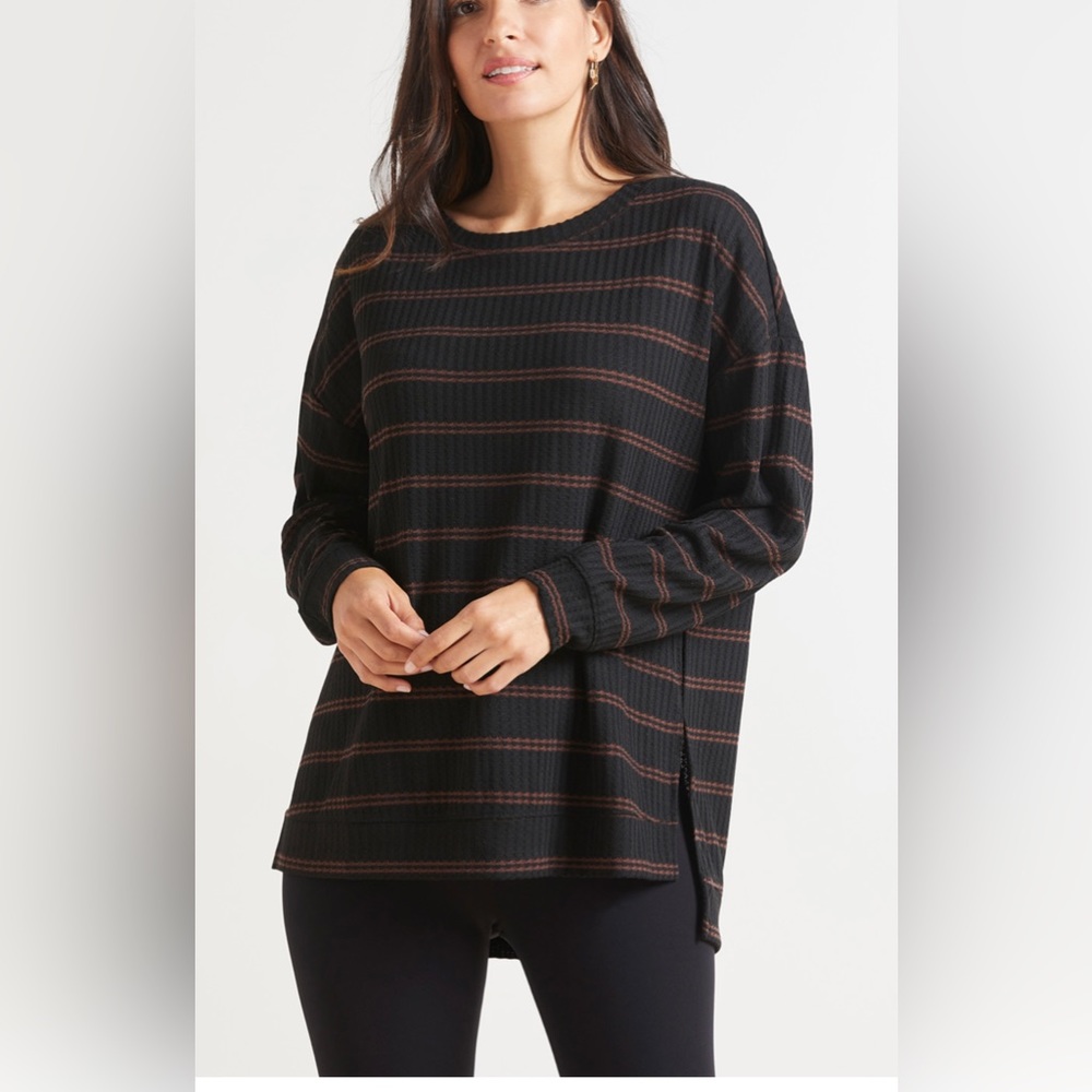 Sanctuary Black/brown waffle long-sleeve / excellent condition, worn once